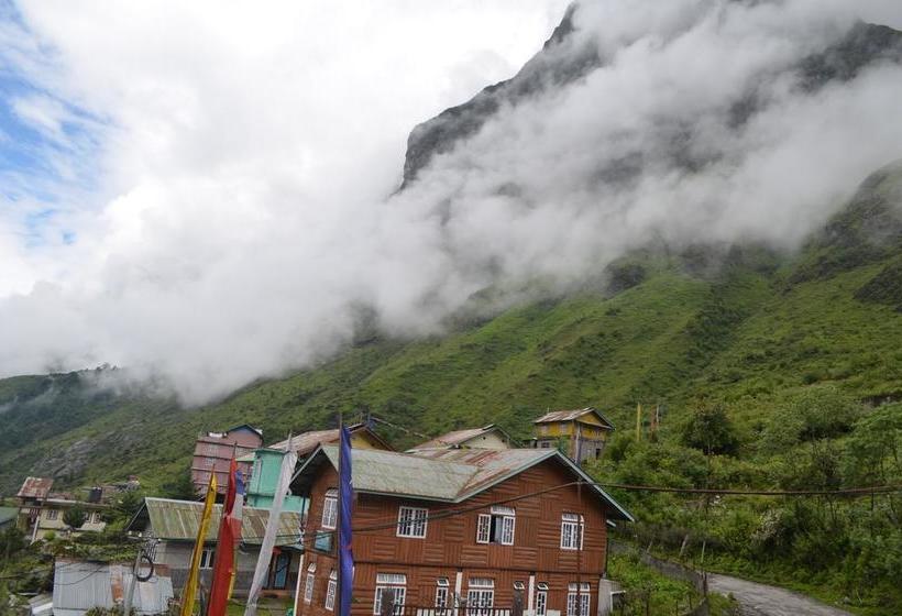 Delight Hotels Royal Lachung 10