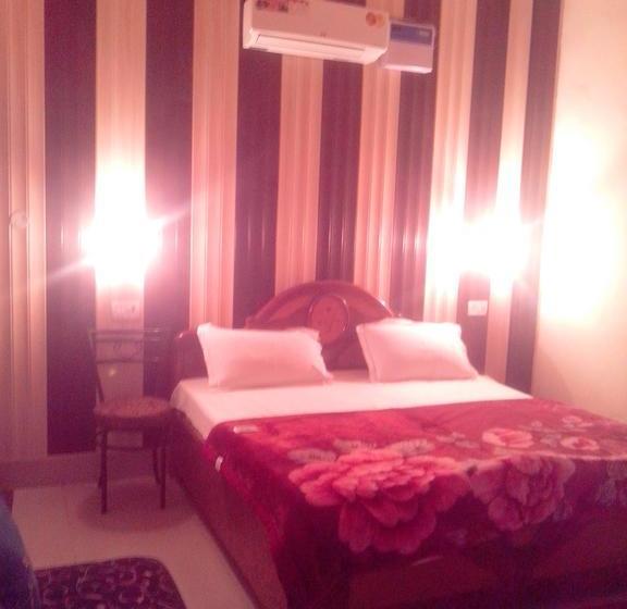 Hotel Golden Woods 18