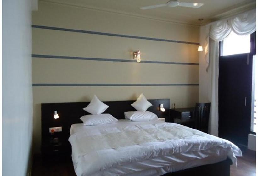 Hotel Shivalik Almora 13