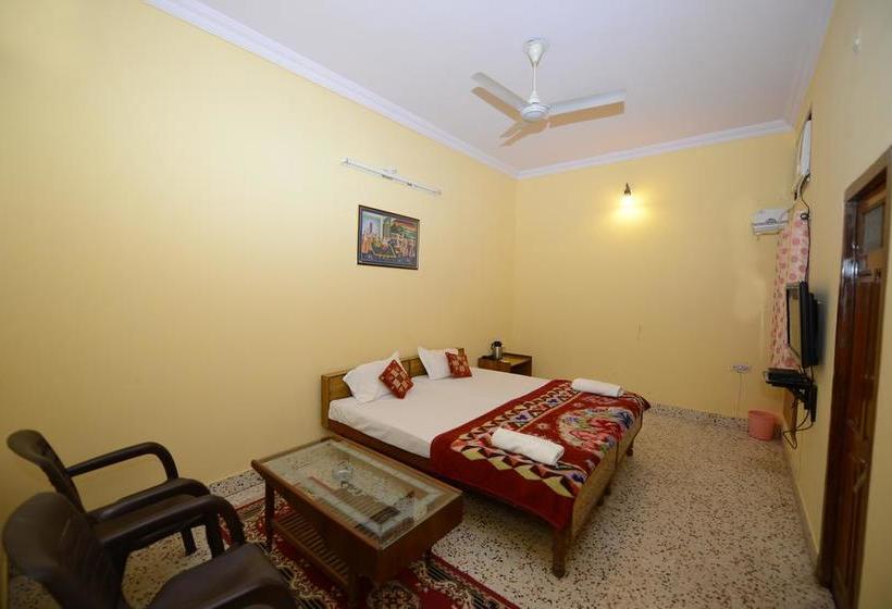 Hotel Bahadur Vilas 4