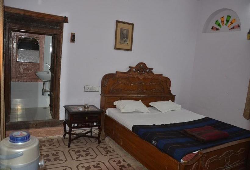 Hotel Kishan Palace 12