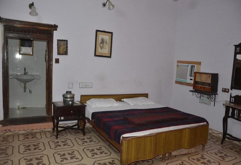 Hotel Kishan Palace 15