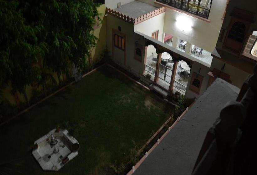 Hotel Kishan Palace 16