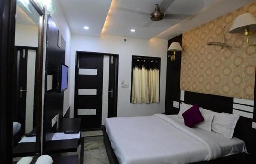 Hotel Laxman Resort 3