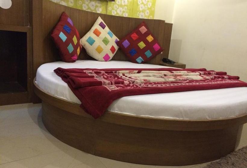 Bed and Breakfast Crown 2