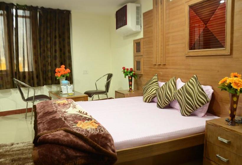 Bed and Breakfast Crown 3