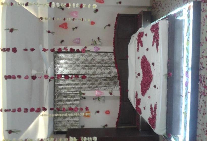 Hotel Shivam Fort View 13