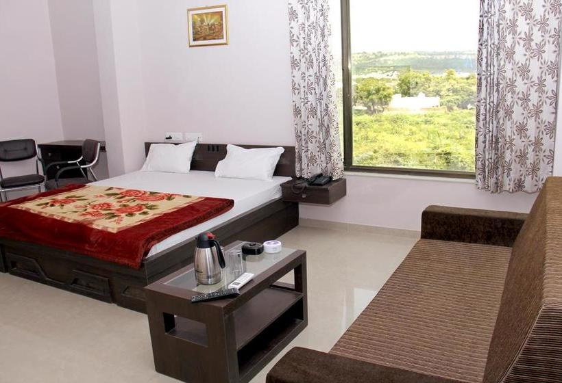 Hotel Shivam Fort View 3