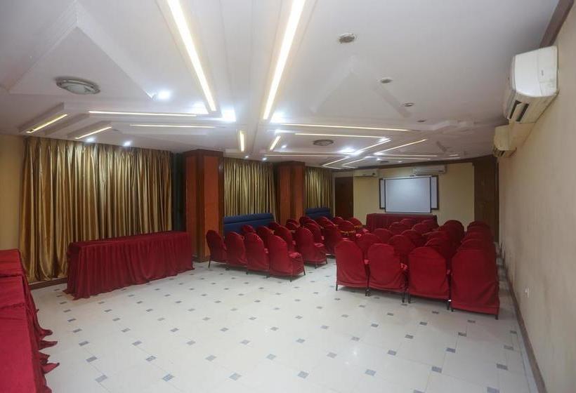 The Blue Lagoon Hotel Cuttack 12