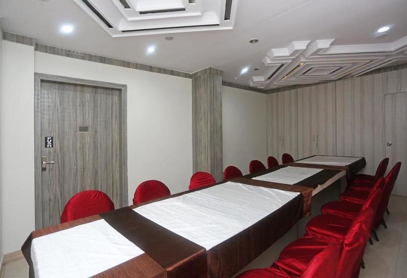 The Blue Lagoon Hotel Cuttack 13