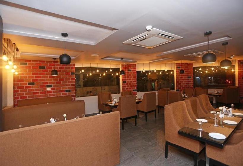 The Blue Lagoon Hotel Cuttack 8