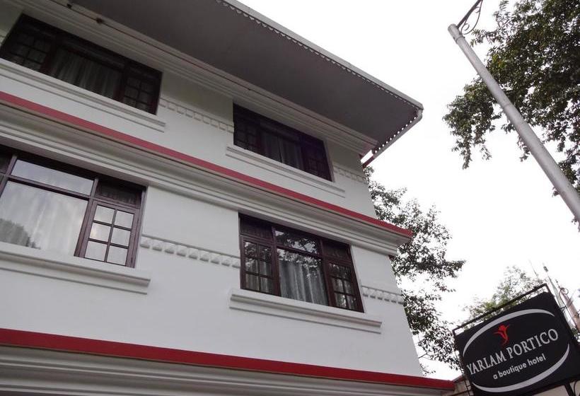 Resort Yarlam Portico