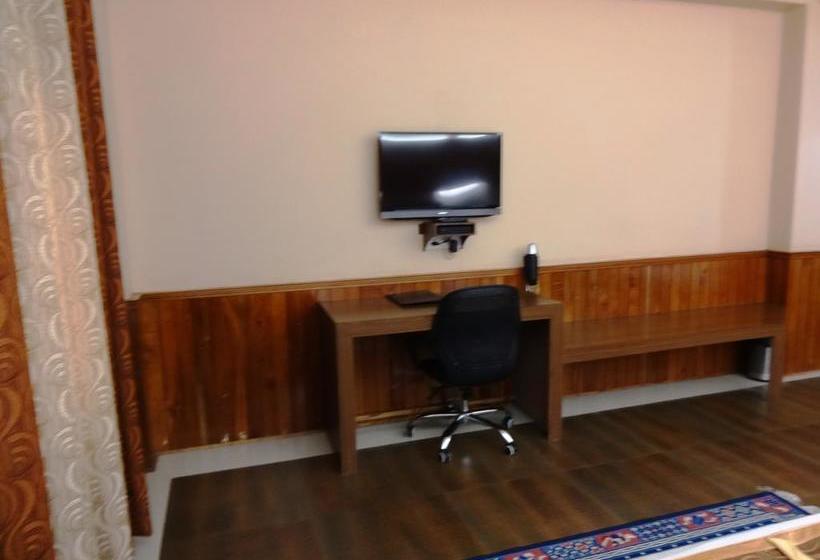 Resort Yarlam Portico 10