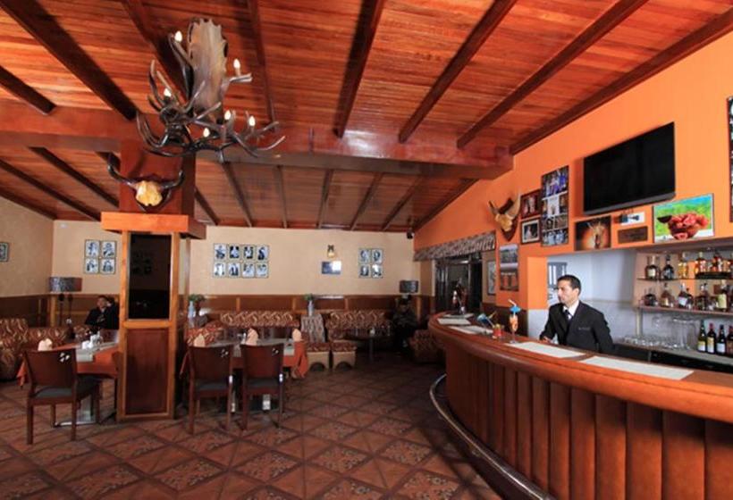 Resort Yarlam Portico 4