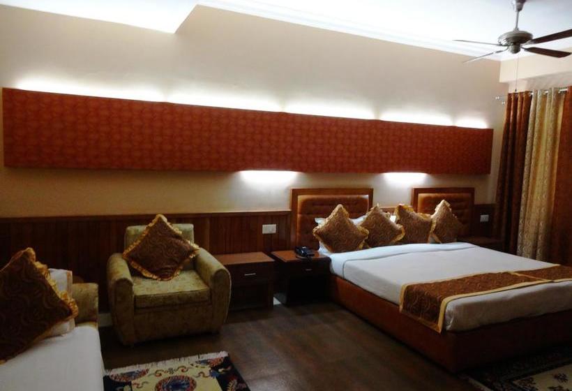 Resort Yarlam Portico 7