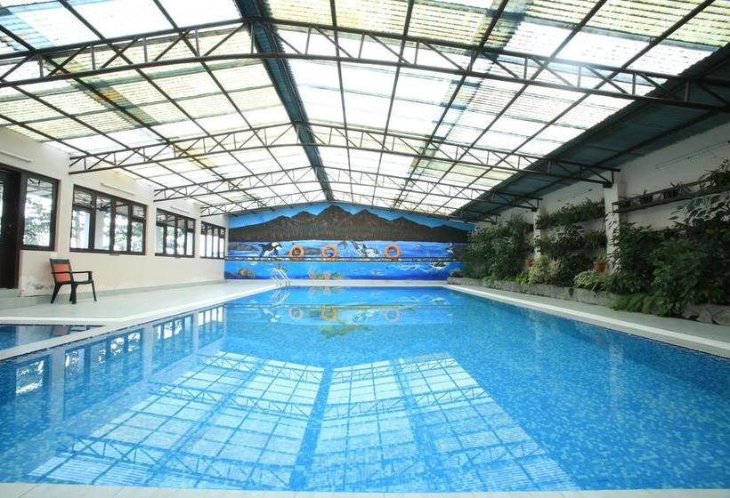 Resort Martam Retreat 16