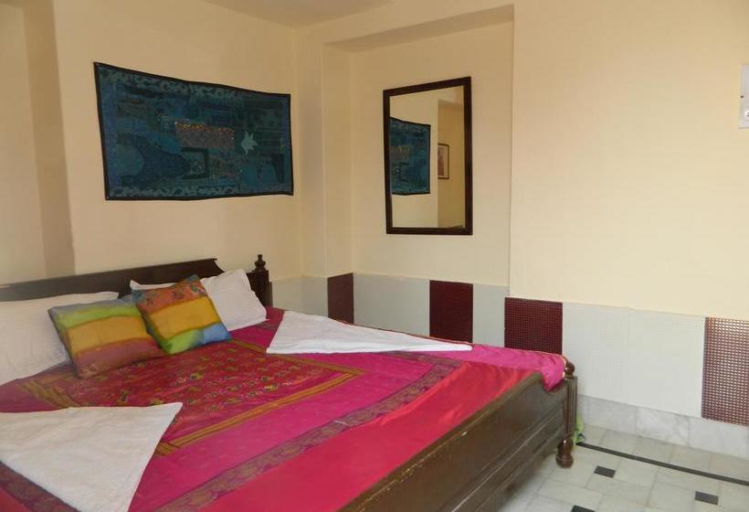 Bed and Breakfast Hostel Fort Side Jaisalmer 1