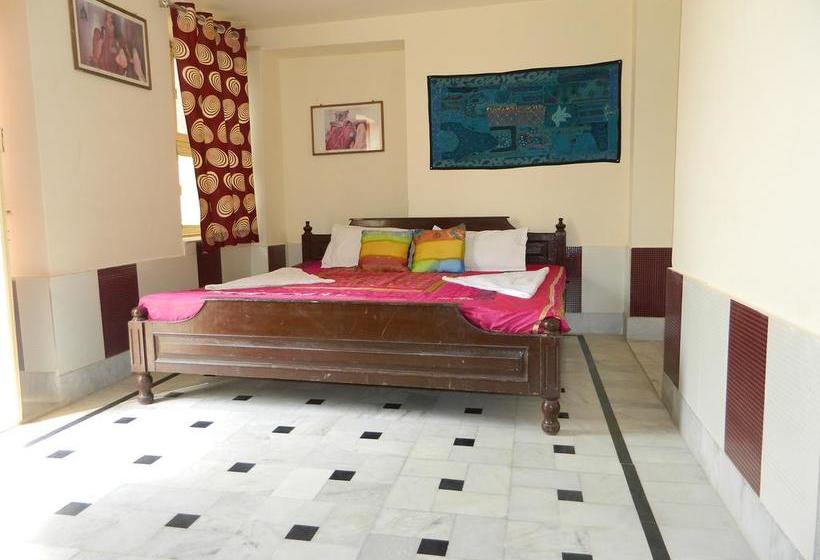 Bed and Breakfast Hostel Fort Side Jaisalmer 10