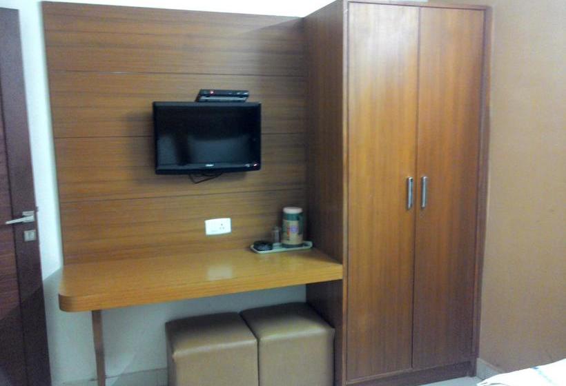 Hotel Palmshore Residency 5