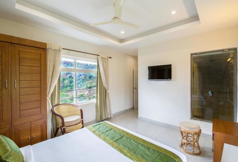 Hotel Monsoon Grande 5