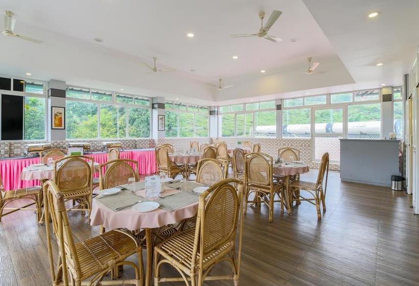 Hotel Monsoon Grande 9