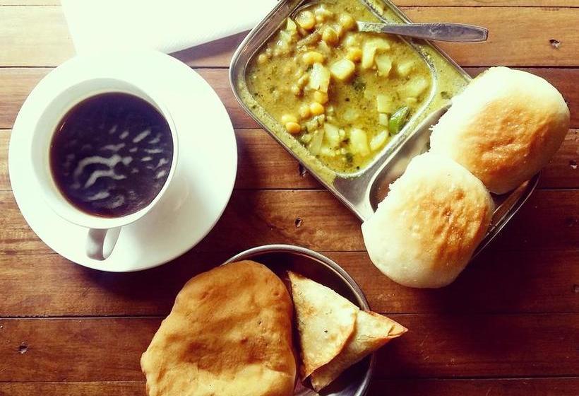 Old Quarter By Thehostelcrowd 14