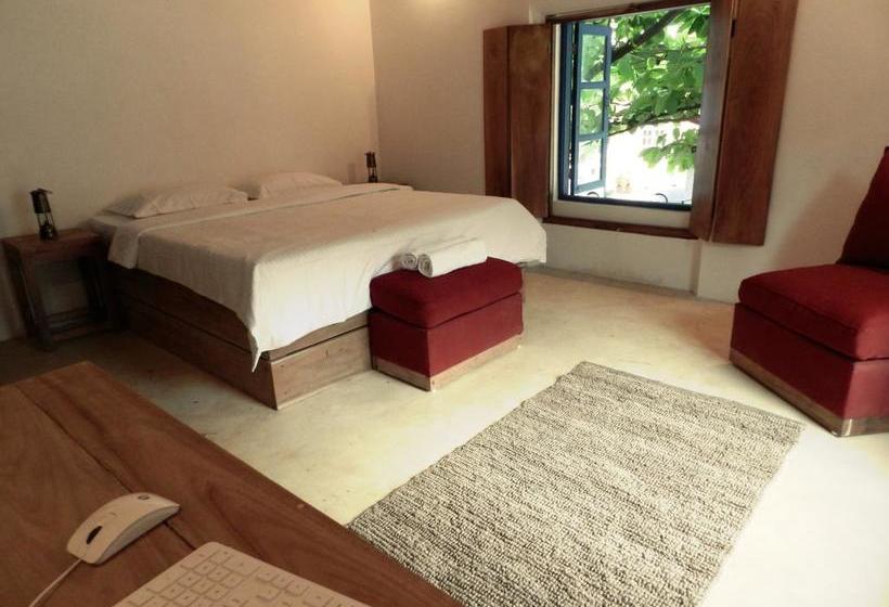 Old Quarter By Thehostelcrowd 3