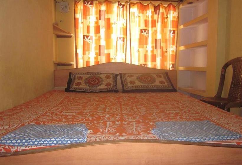 Bed and Breakfast Khushi Paying Guest House 6