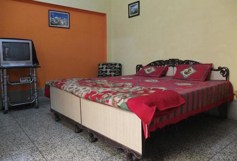 Bed and Breakfast Khushi Paying Guest House 9