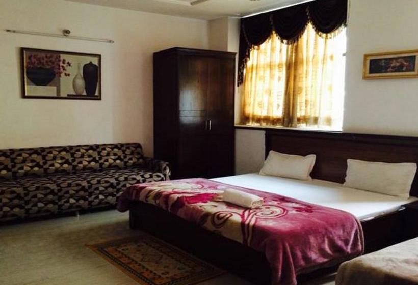 Hotel H.k. Continental 11