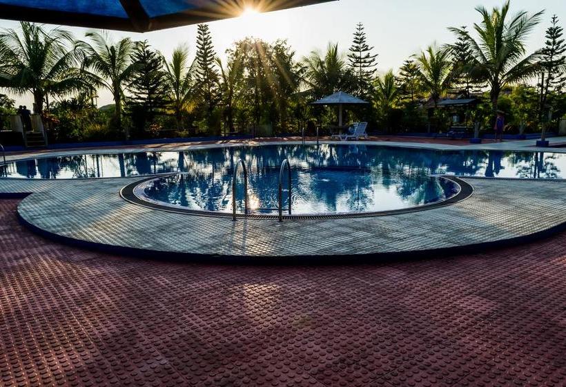 Amidhara Avezika Resort 13