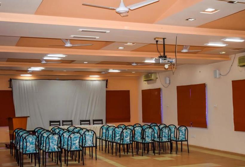 Amidhara Avezika Resort 5