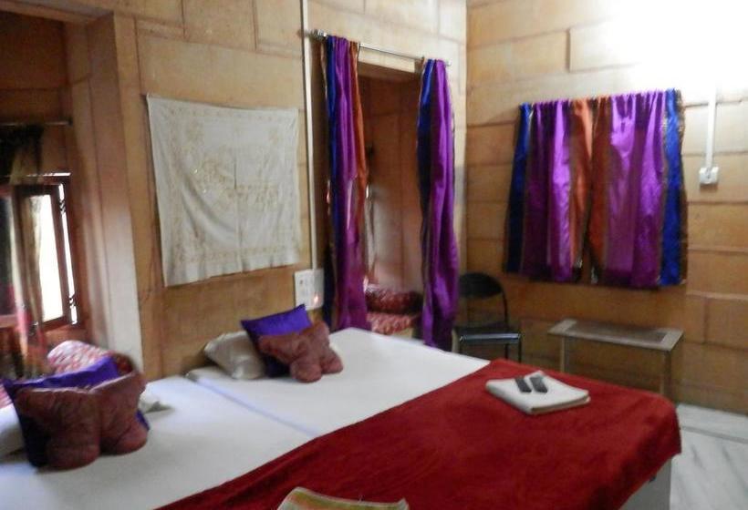 Bed and Breakfast Nomads Guest House