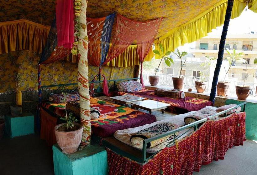 Hotel Monica Guesthouse & Safari 13