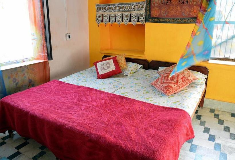 Hotel Monica Guesthouse & Safari 15