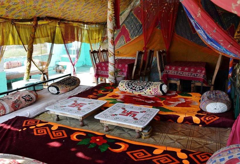 Hotel Monica Guesthouse & Safari 3