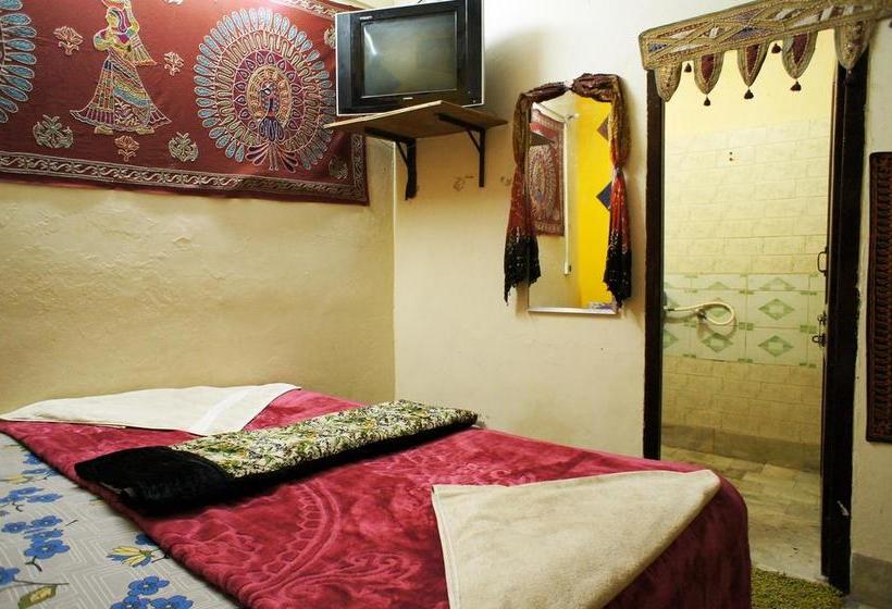 Hotel Monica Guesthouse & Safari 7