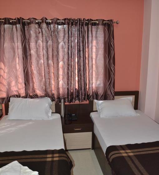 Hotel Sundaram Palace 16