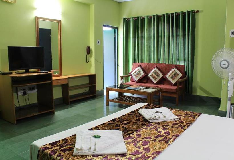 Hotel Juniper Tree 1