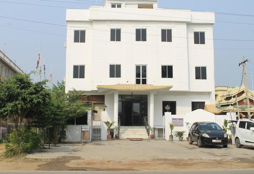 Hotel Buddha Residency 8