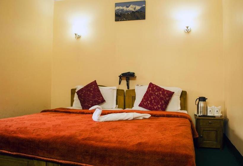 Hotel Hill Crown Retreat 15