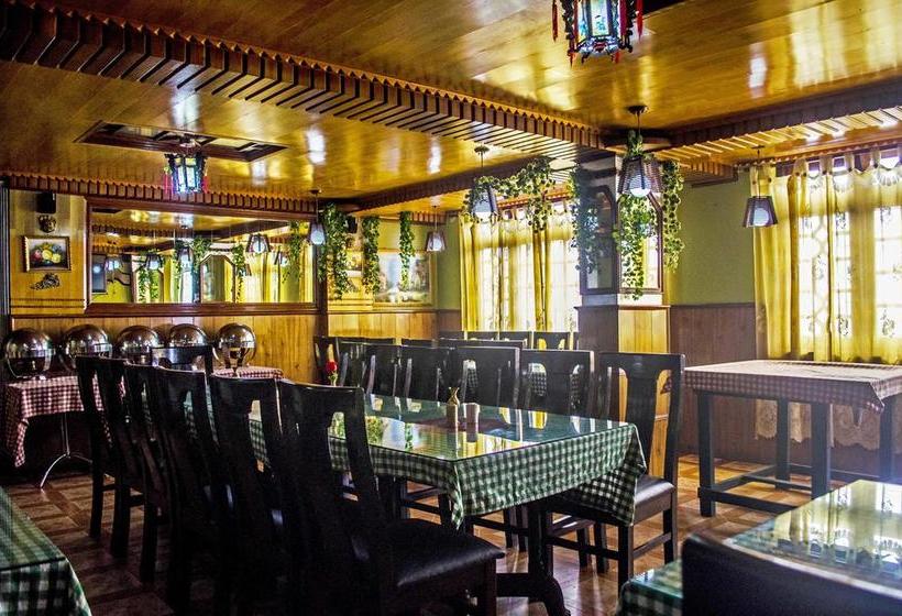 Hotel Hill Crown Retreat 17