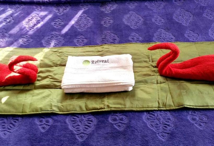 Hotel Hill Crown Retreat 3