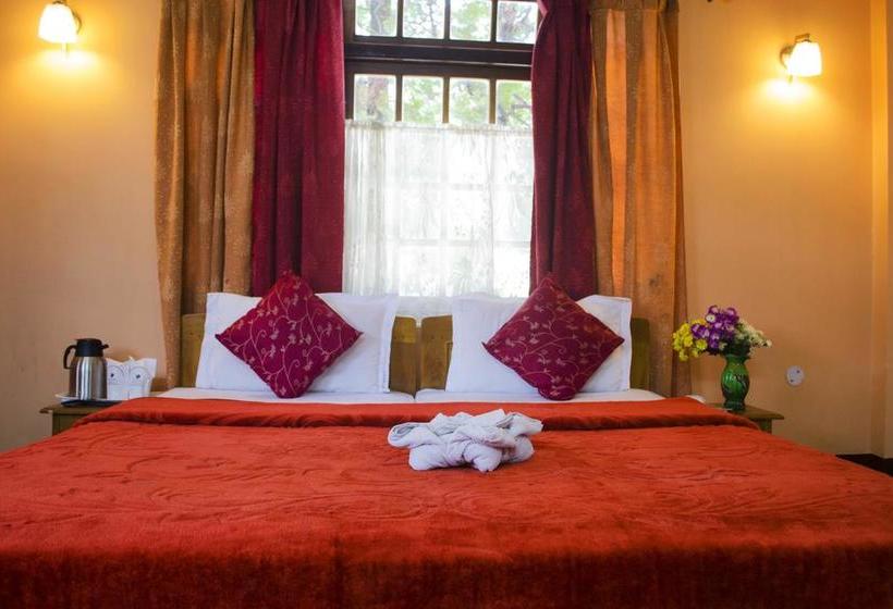 Hotel Hill Crown Retreat 8