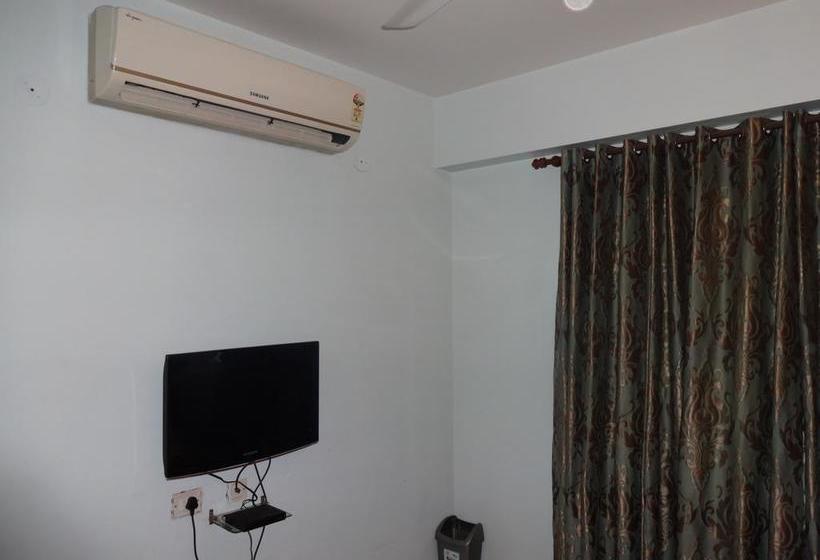 Hotel Royal Residency 17