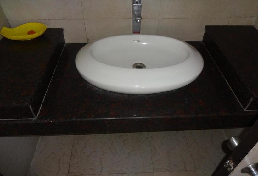 Hotel Royal Residency 7