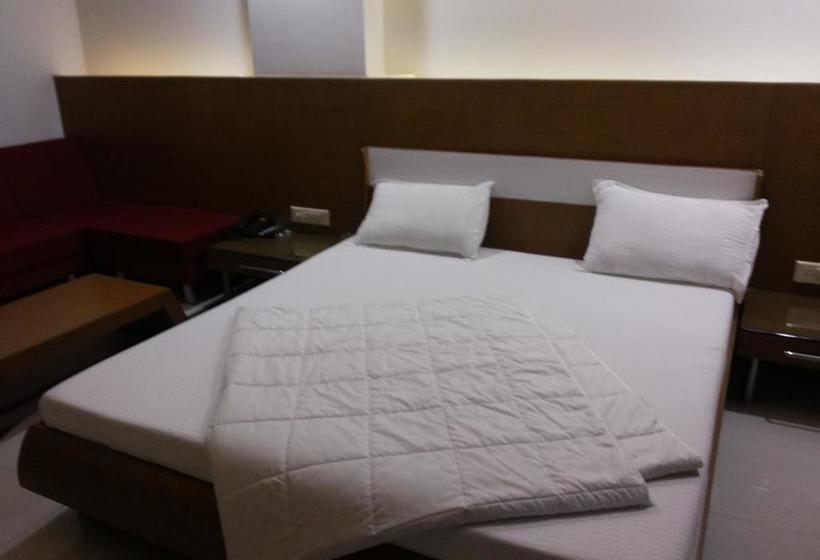 Hotel Somdeep Palace 7