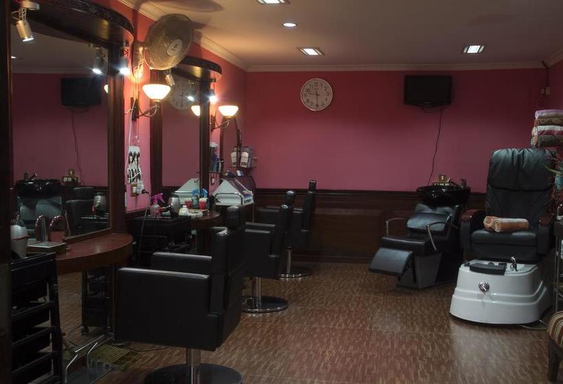 Hotel The Presidency Classic 11