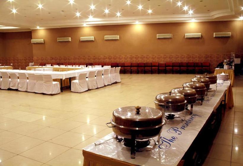 Hotel The Presidency Classic 12