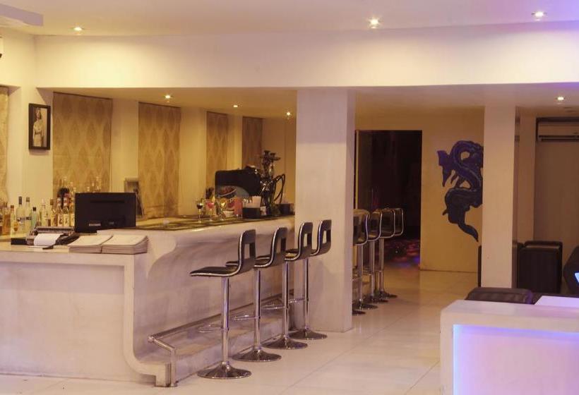 Hotel The Presidency Classic 13